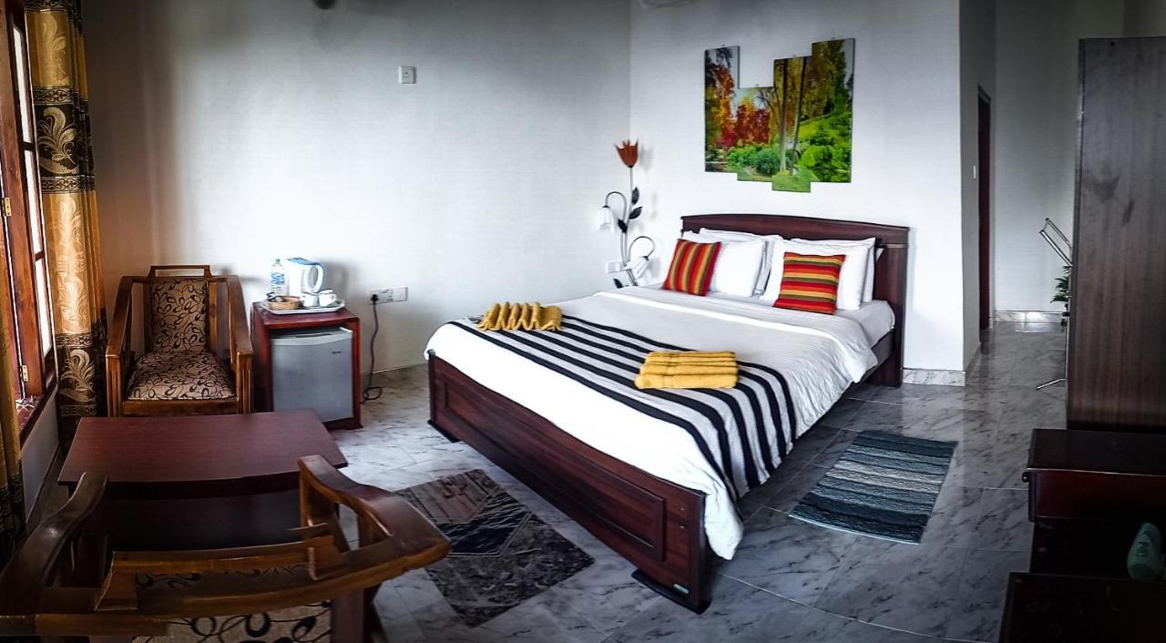 Hotel Blooming Rose Ella Esterno foto