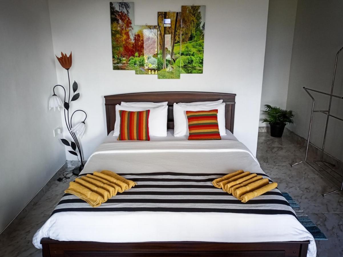 Hotel Blooming Rose Ella Esterno foto